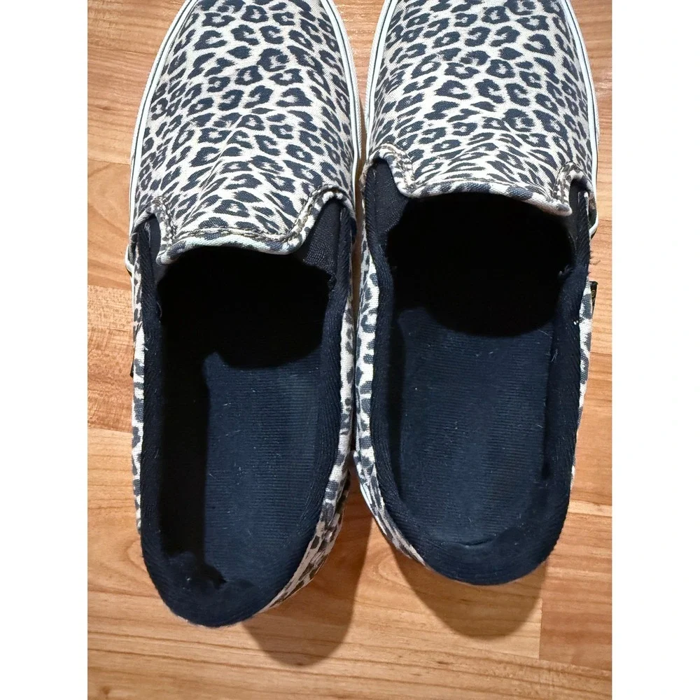 Vans Classic Slip-On Leopard Print Womens 9.5 Canvas Sneakers Cheetah Shoes